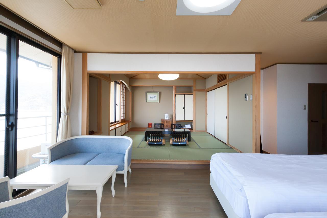 Hotel Matsuura à Saiki Extérieur photo